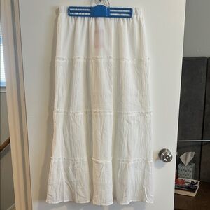 Edikted Cream Tiered Midi Skirt